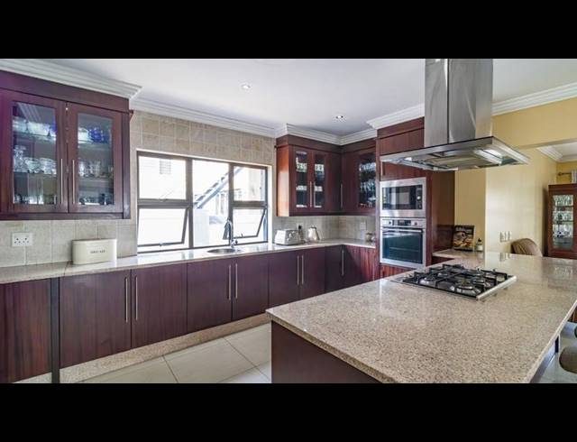5 BEDROOM HOUSE FOR SALE IN ASPEN HILLS NATURE ESTATE
